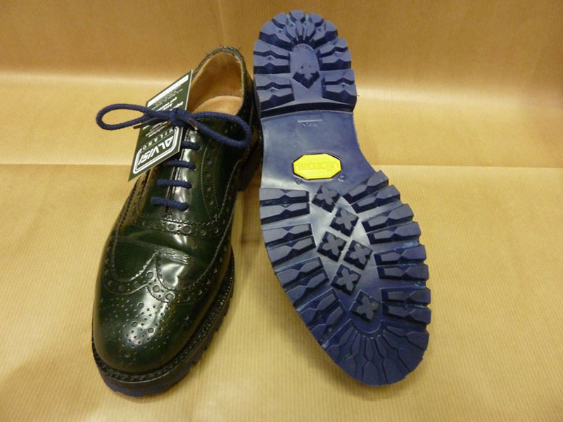 Suole per scarpe - VIBRAM vendita ONLINE - Carluccio & Co. pellami,  minuterie metalliche e forniture per calzolai. cuoio, plantari e lucidi